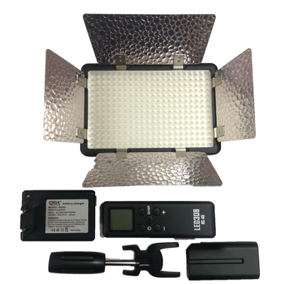 گوداکس-GODOX-PROFESSIONAL-VIDEO-LIGHT-LED-308-II